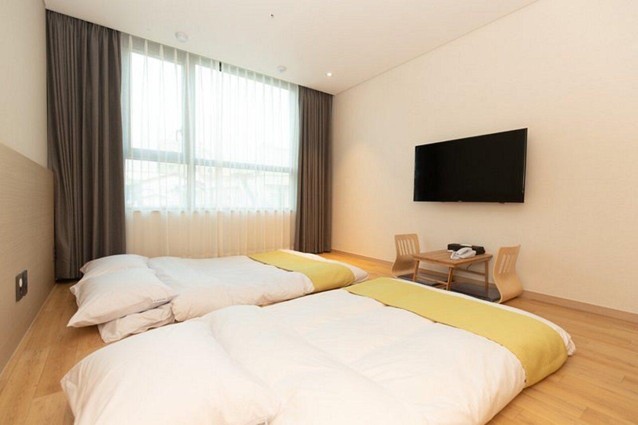 Hotel Winstory Seogwipo Ngoại thất bức ảnh