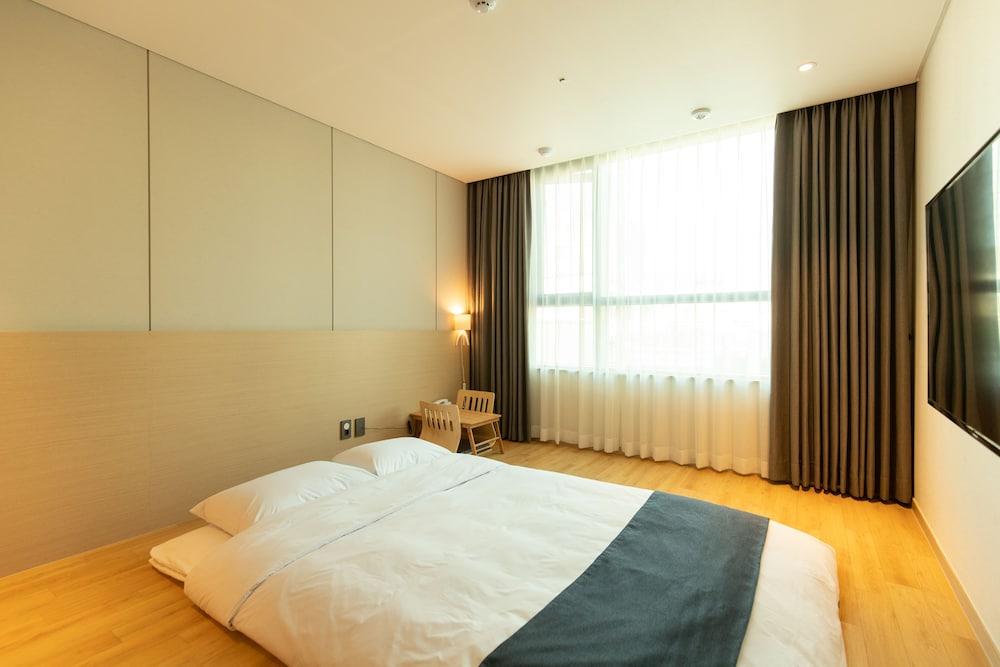 Hotel Winstory Seogwipo Ngoại thất bức ảnh