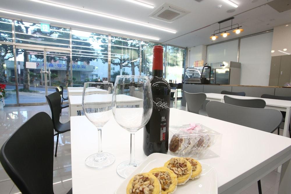 Hotel Winstory Seogwipo Ngoại thất bức ảnh