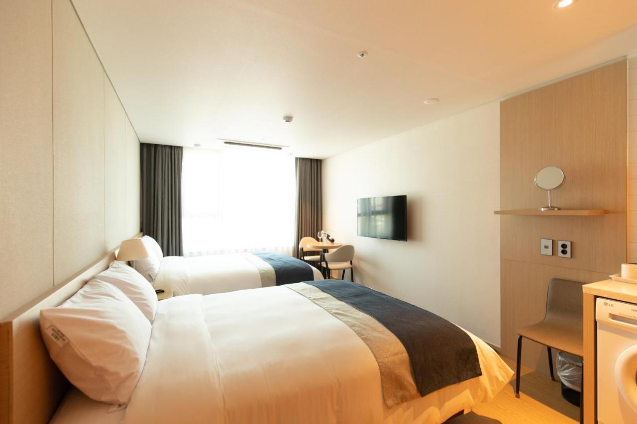 Hotel Winstory Seogwipo Ngoại thất bức ảnh