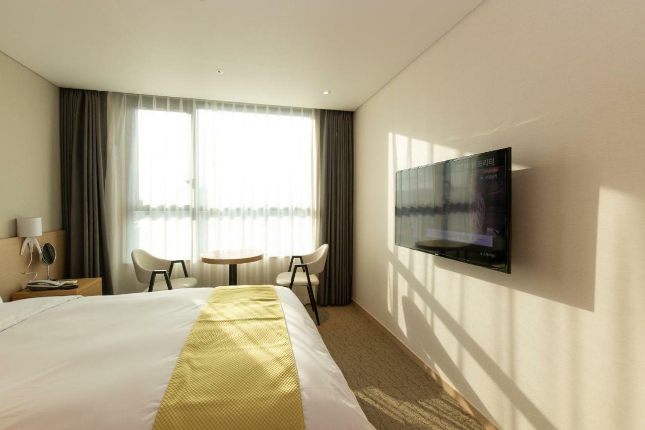 Hotel Winstory Seogwipo Ngoại thất bức ảnh